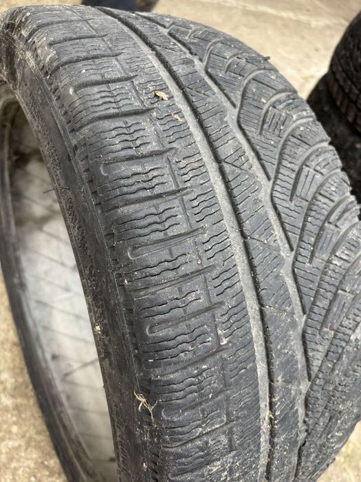 Зимни гуми 225,45,18