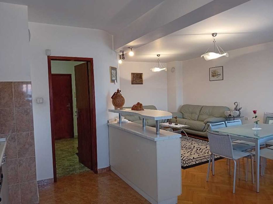 Дава се под наем Тристаен апартамент в София, Банишора - 130 кв.м за 700 € - Снимка #4