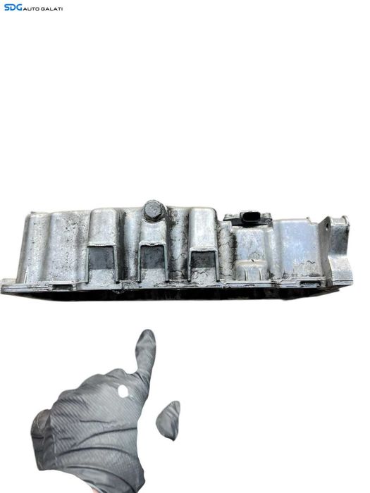 Baie de Ulei cu Senzor Nivel Volkswagen Golf 5 Plus 2.0 TDI CFHB CFHC BKD AZV CBDA BMM CLCA CBDB CBDC 2004 - 2009 Cod 03G103603AD 03G103603Q [B4080]