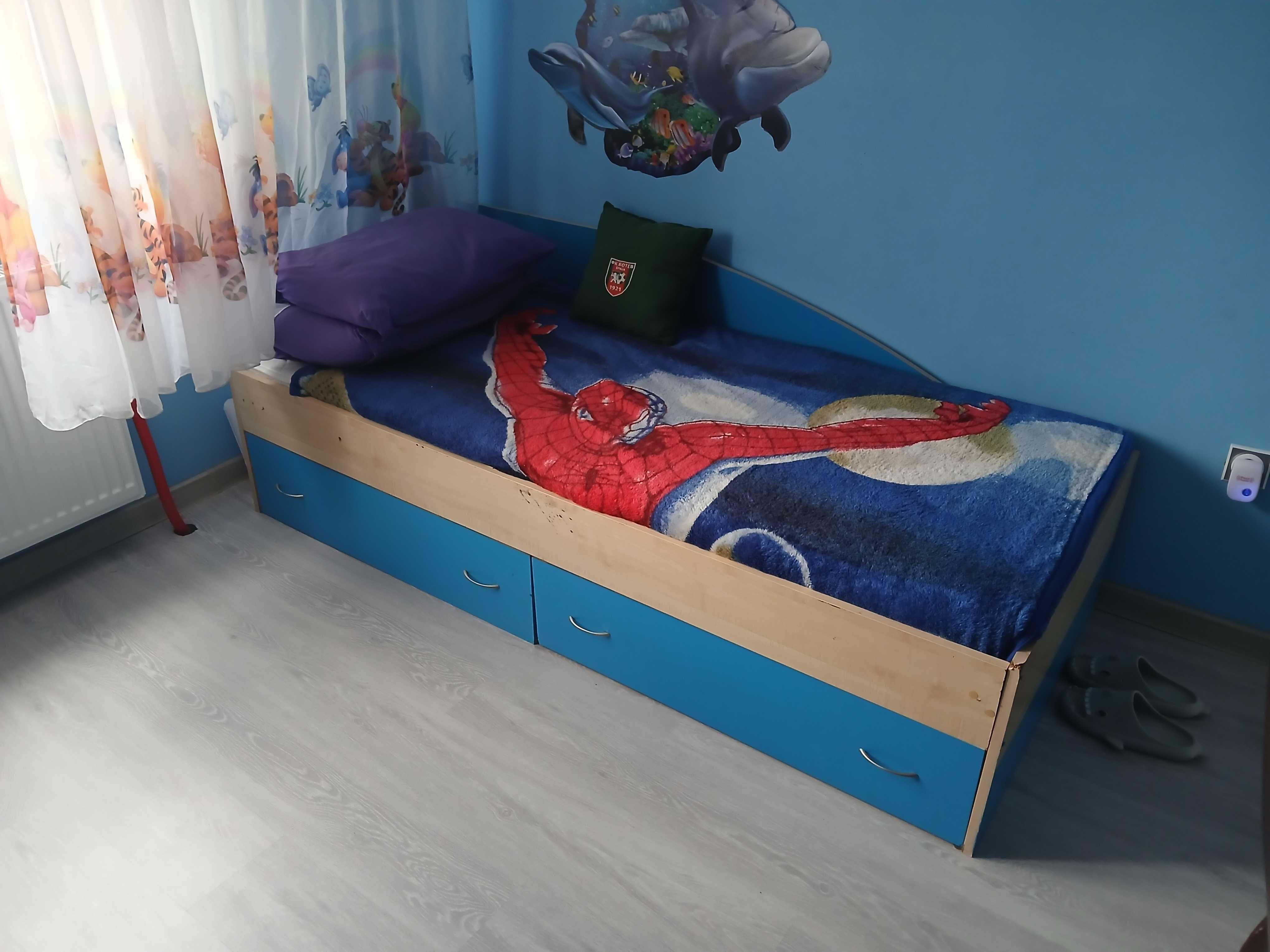 Мебели за детска стая , легло , гардероб
