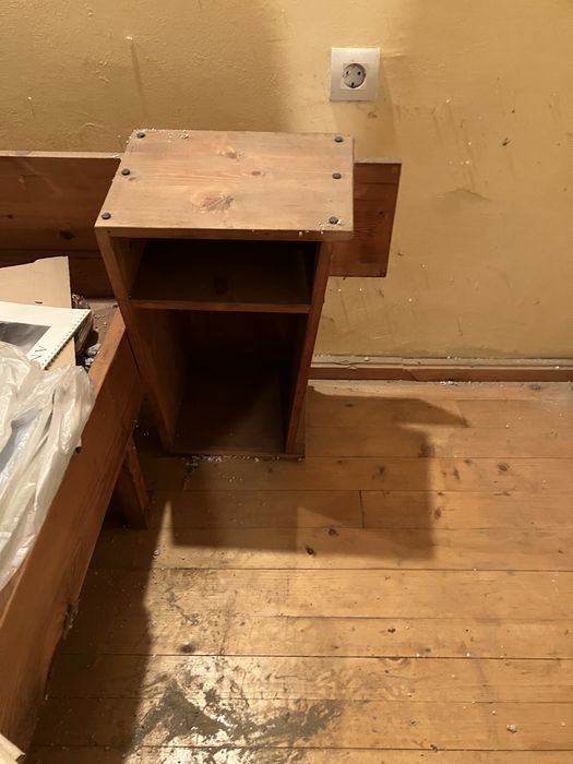 Две единични и едно двойно легло