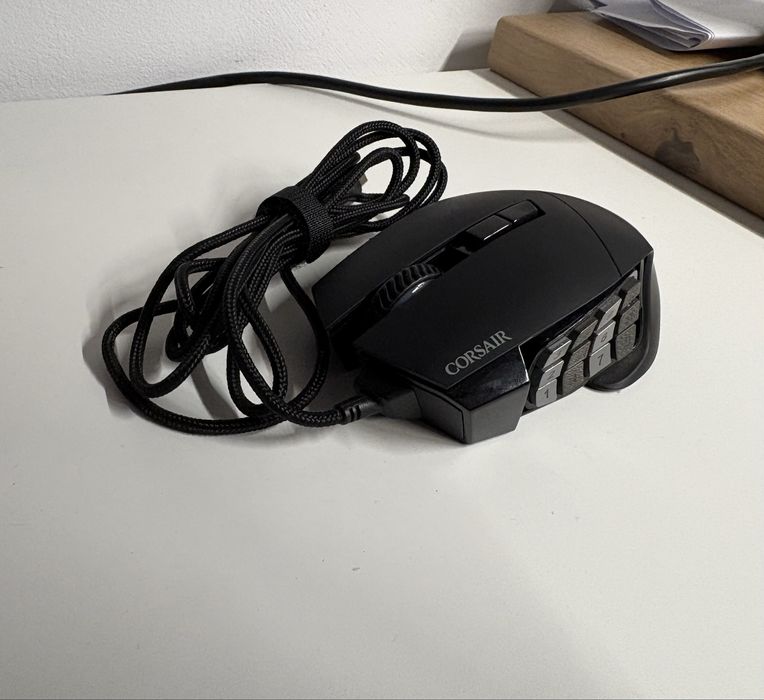 Mouse Gaming Corsair Scimitar RGB Elite ca nou