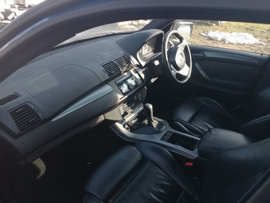 Dezmembrez BMW X5 2004