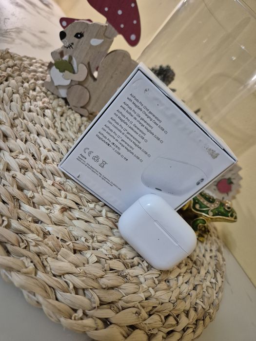 Слушалки с микрофон Apple Airpods Pro (2nd Gen) w Magsafe case (USB-C)
