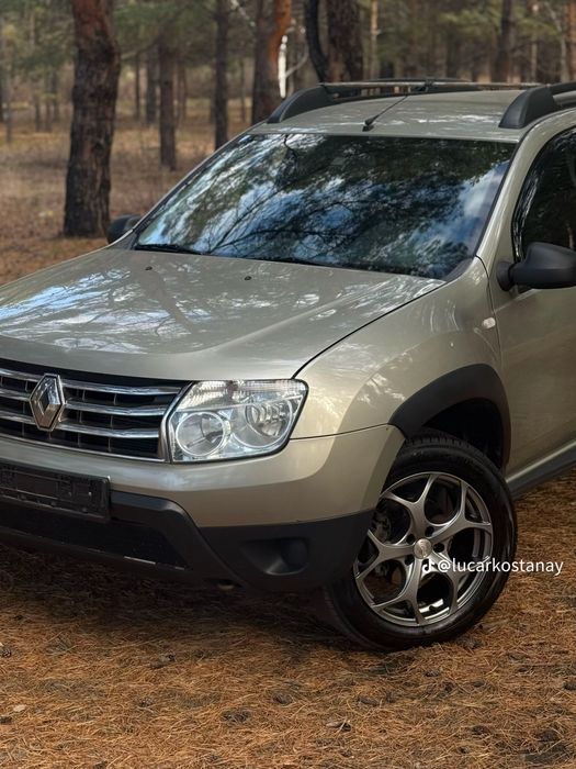 Продам рено дастер