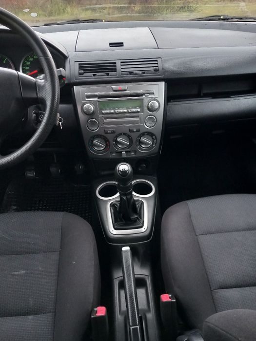 Mazda 2 an fab.2007
