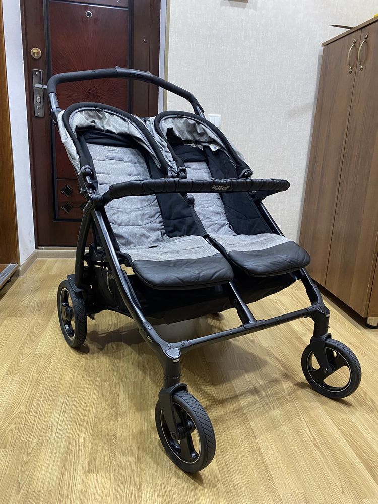 Коляска для двойни Peg Perego book for two