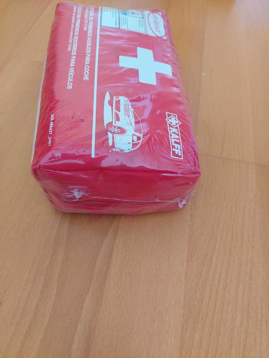 Аптечка за кола.