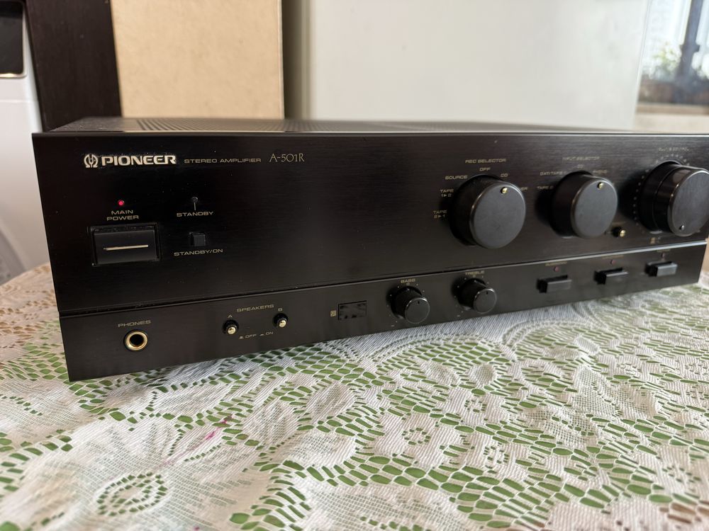 Pioneer A-501 стерео усилвател