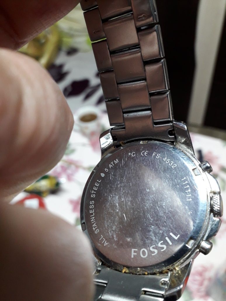 Ceas FOSSIL in stare foarte buna si functional.