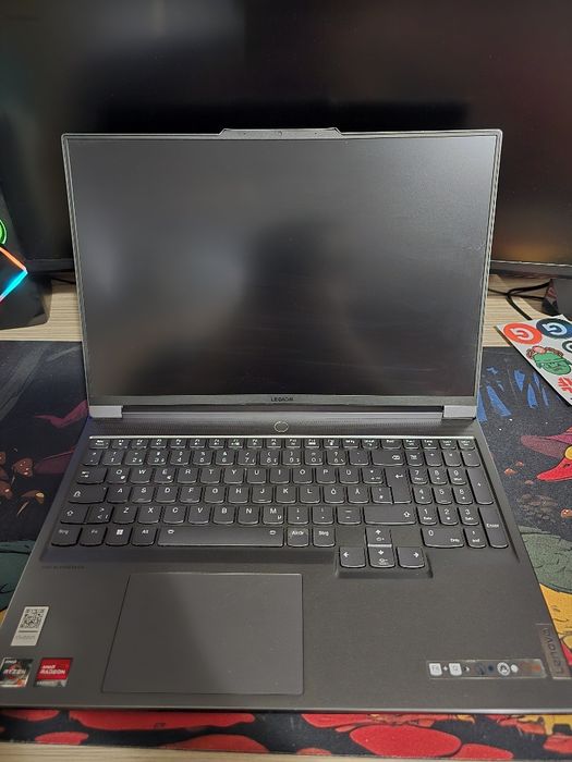 Lenovo Legion 7 16ARHA7 - Ryzen 7 / RX6700M / 32GB / 1TB - uşor curbat