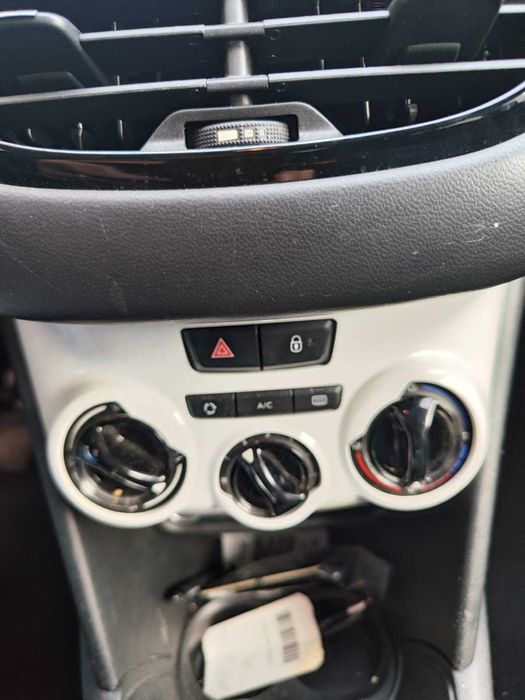 Vand Peugeot 208,an 2017,benzina