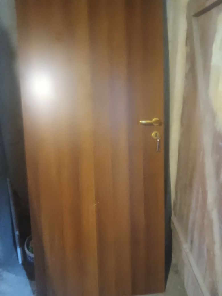 Интериорни врати
