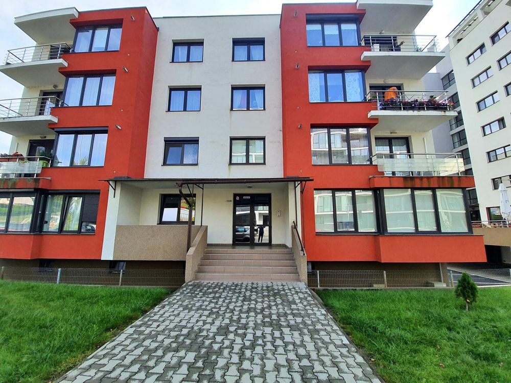 Apartament de inchiriat