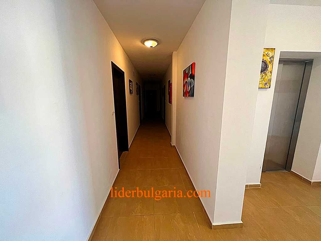Продава се Двустаен апартамент в к.к. Елените - 54 кв.м за 1204 €/кв.м - Снимка #19