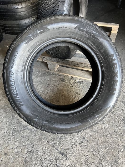 2 anvelope de iarna 235/60/16Nexen DOT 2022!