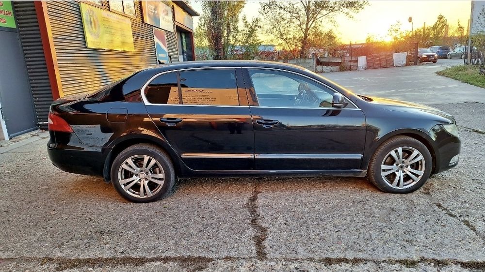 Vând Skoda Superb 4x4 2,0 TDI 170 CP