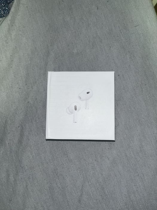 AirPods Pro 2 (2nd Generation) USB-C, Stare Ca Noua, Toate Accesoriile