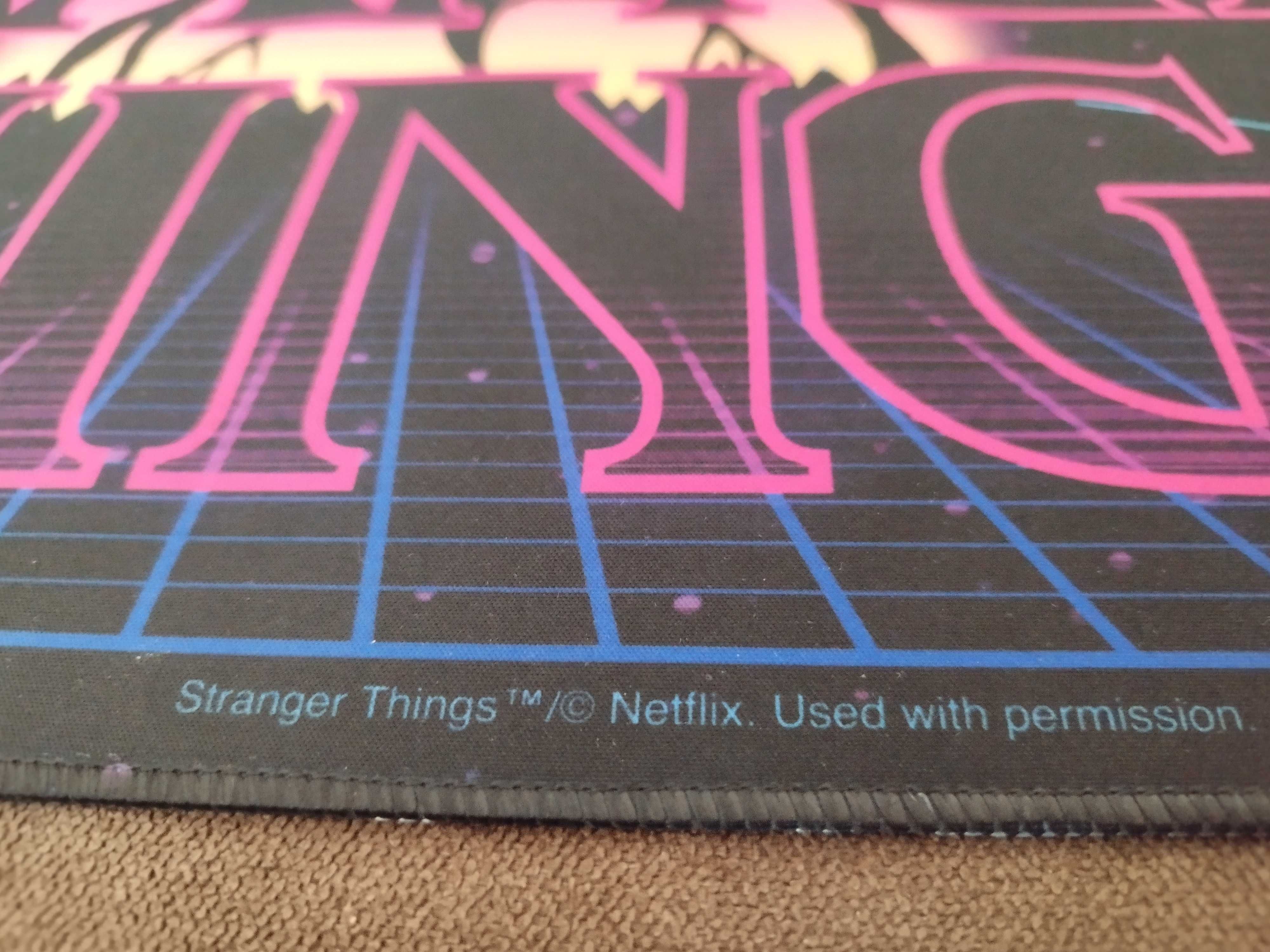 Подложка за бюро Stranger Things