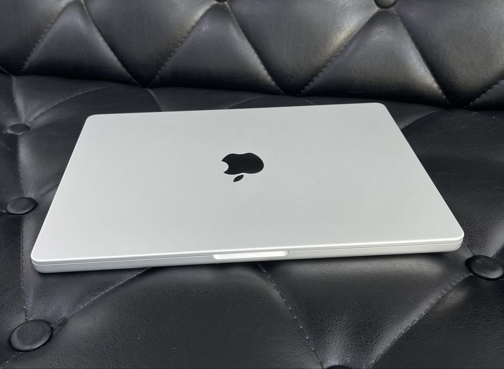 Apple MacBook Pro М2 Pro 14-inch 2023 года в идеальном состояние