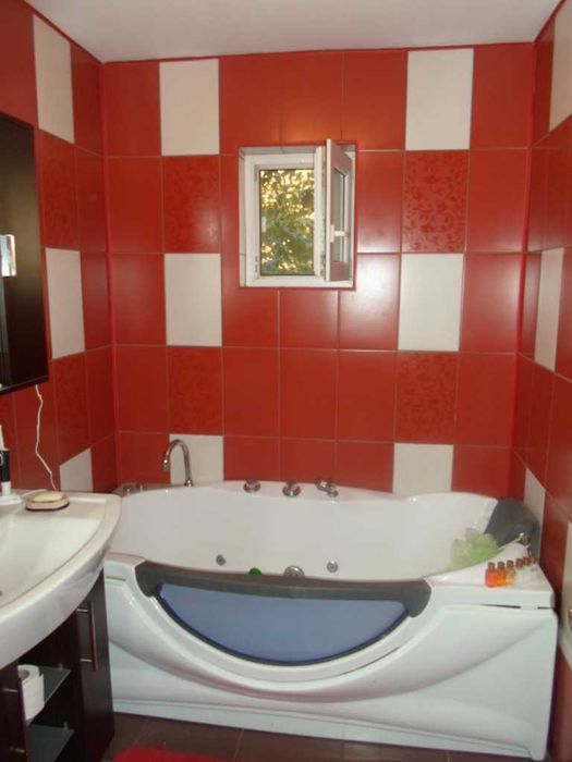 Închiriez urgent apartament cu 2 camere