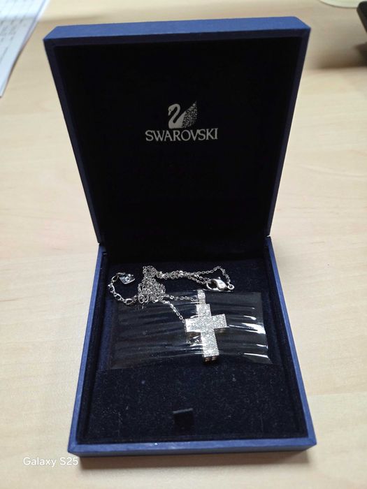 Колие на сваровски