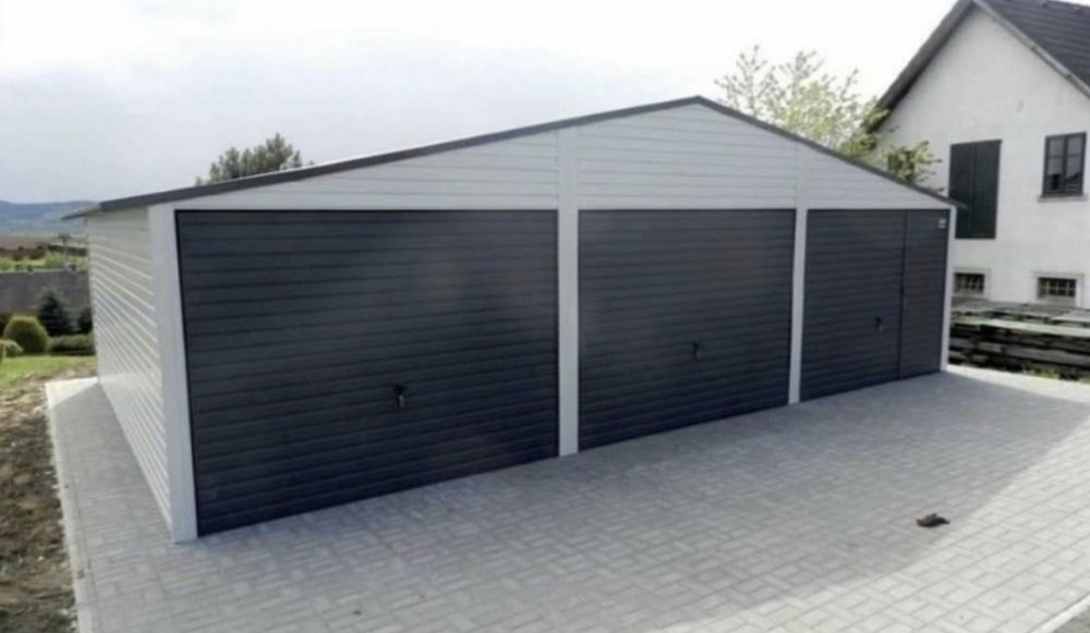 Garaje pe structuri metalice