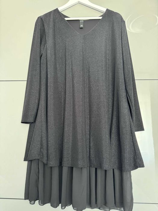 Rochie neagra cu voal