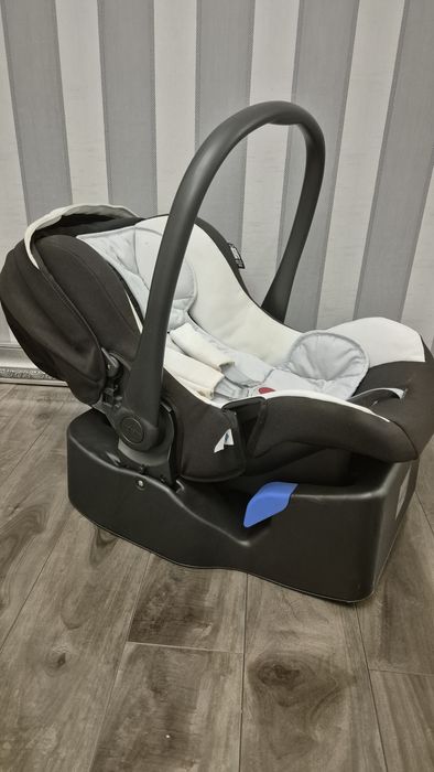 Автолюлька от 0+ итальянского бренда Inglesina