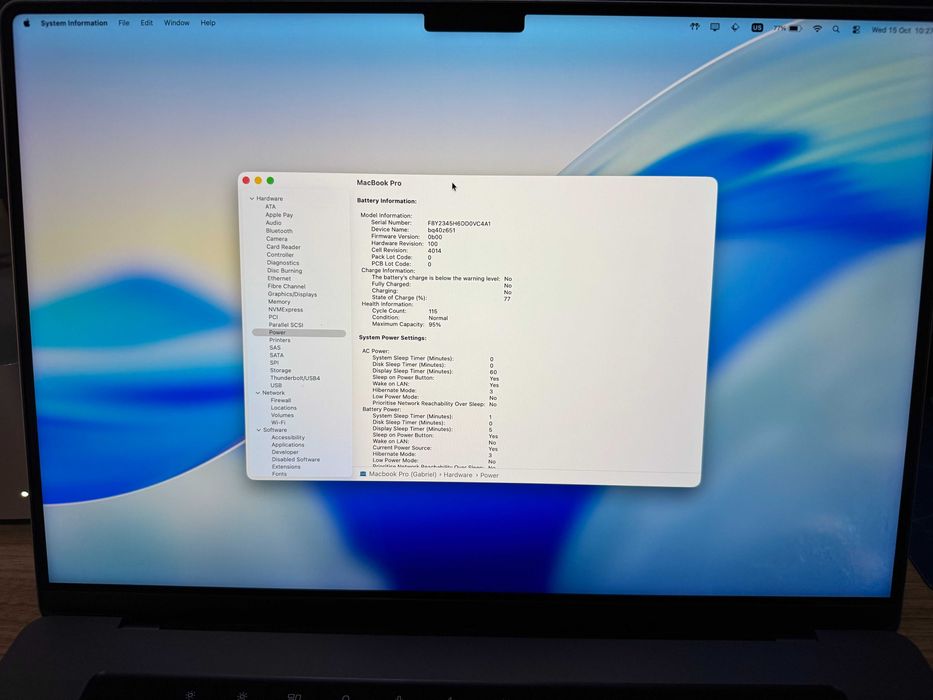 Macbook PRO 16" M1 PRO 32GB RAM / 512GB SSD, 95% Baterie (115 cicluri)