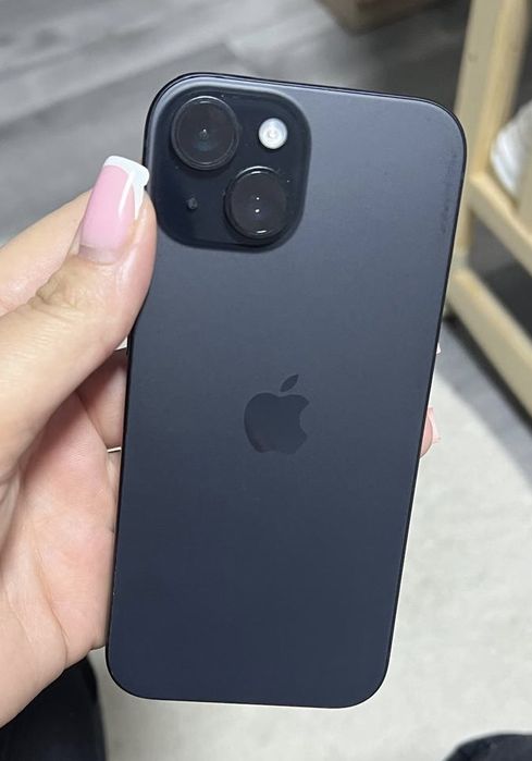 Vând iPhone 13 pro128gh și iPhone 15-128 gb