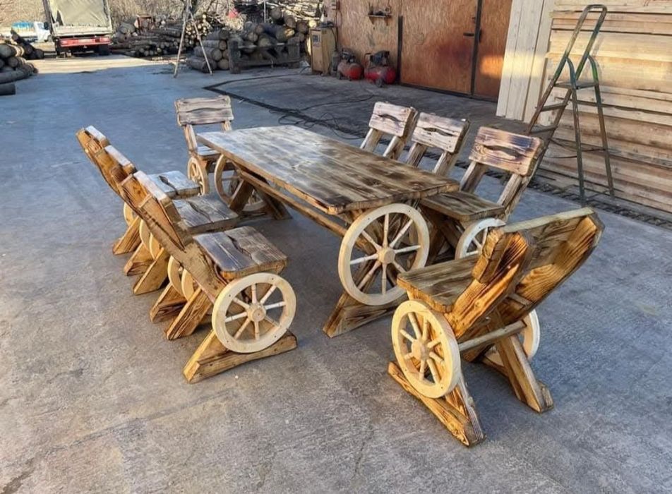 Vand fantani si mese rustice