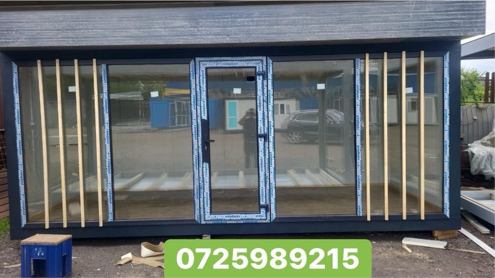 Container modular gri antracit cu riflaj de lemn sticla montaj livrare