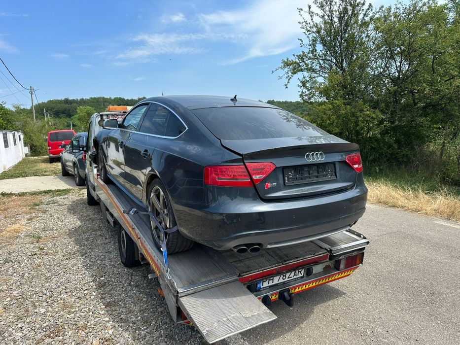 Dezmembrez Audi S5 Sportback