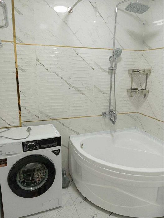 Продается 2-комнатная квартира, улица Шота Руставели, Братский могилы