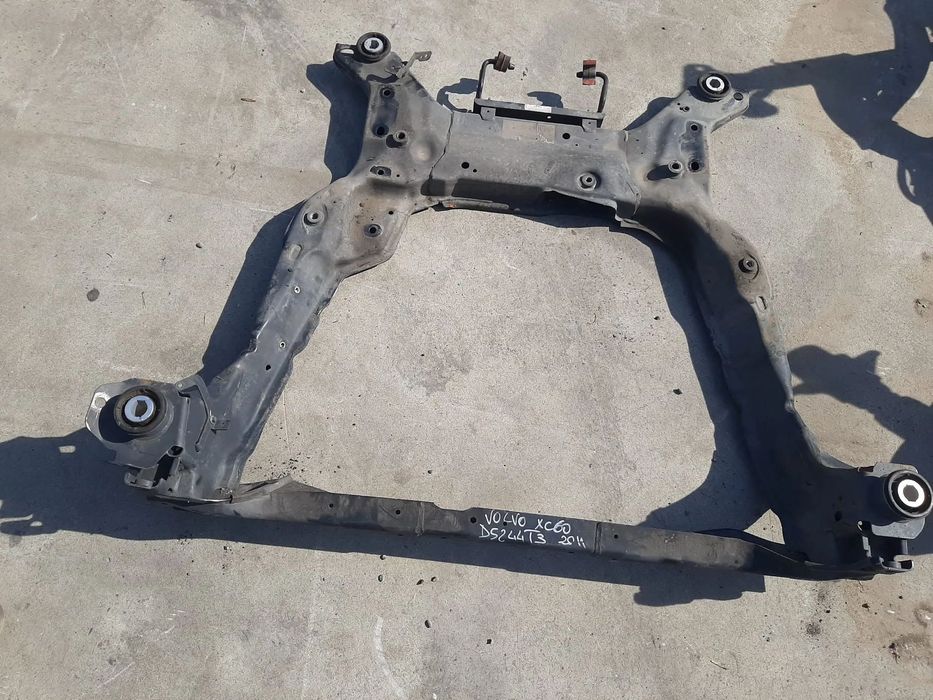 jug cadru motor  2.0 d   d52044t3   volvo xc60  2009-2013