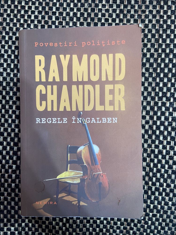 Cartea - ,,Regele in galben" de Raymond Chandler