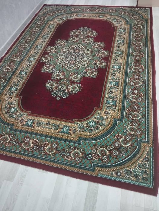 Продаётся ковёр Maddona