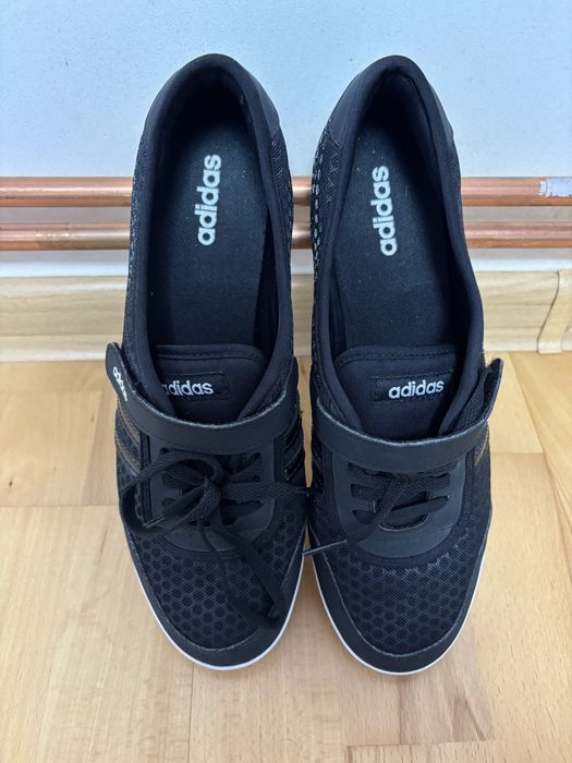 Adidasi Adidas dama marimea 41 1/3 noi