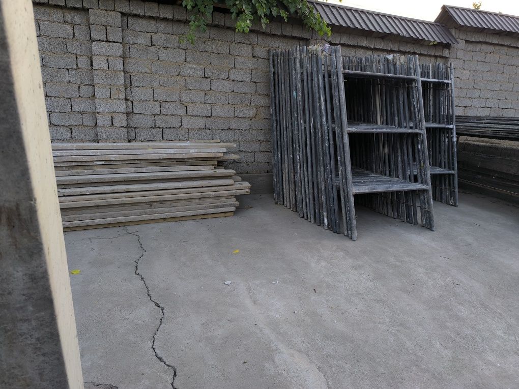 Lesa arenda hovoza arenda