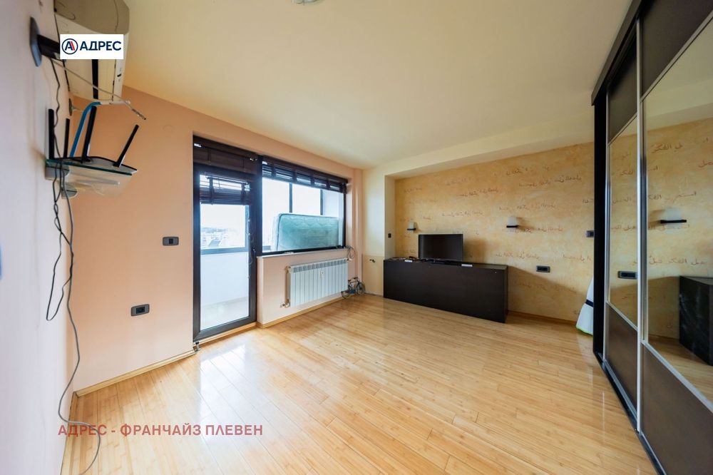 Мезонет в Плевен-Широк център площ 103 цена 205000