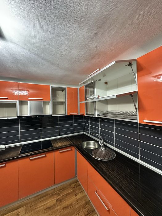 Mobila de bucatarie si electrocasnice