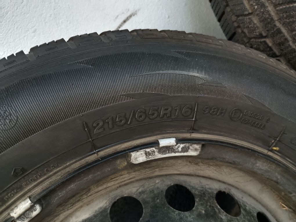 Продам зимние шины