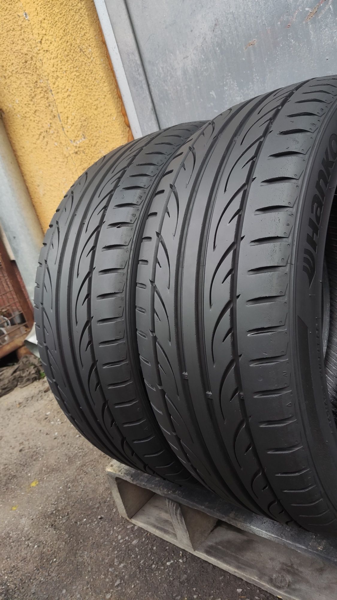 2бр. летни гуми 205/45/16 Hankook Ventus 
dot21
6.85mm
Много добро със