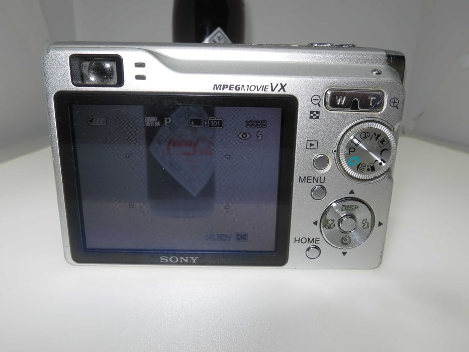 Sony CyberShot W80 цифров фотоапарат дигитална камера отлично състояни