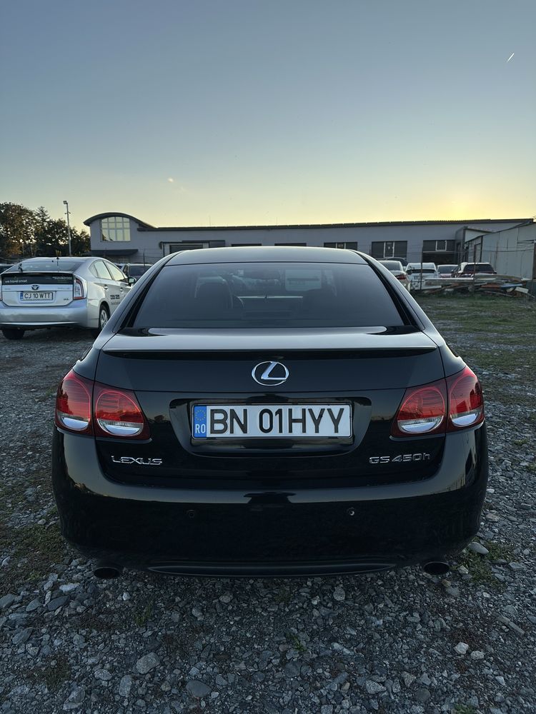 Lexus GS450h • 350 CP Hibrid