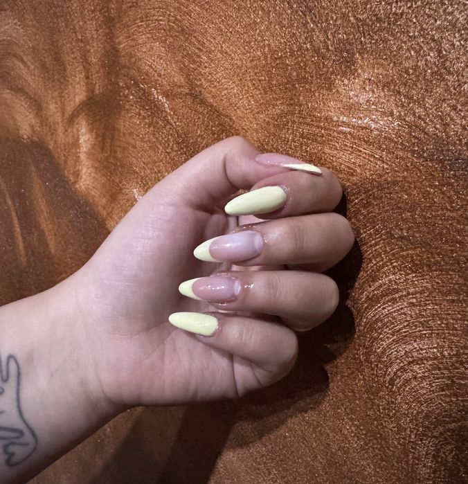 Manichiură cu gel – la preț accesibil!