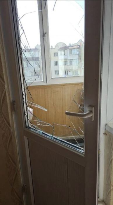 Замена ремонт стекла стеклопакетов сэндвичь панели экструдио