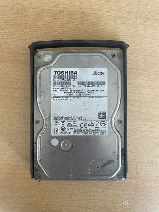 Жесткий диск ПК Toshiba 1000gb