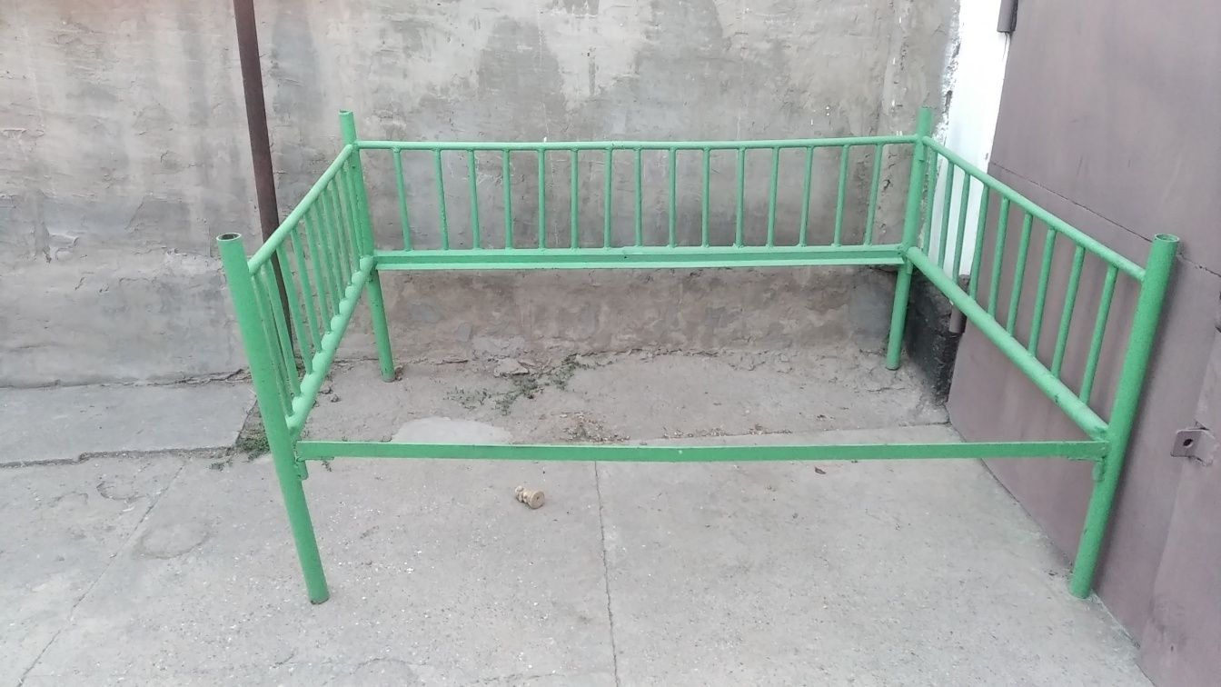 Тапчан 1.90х1.30м
